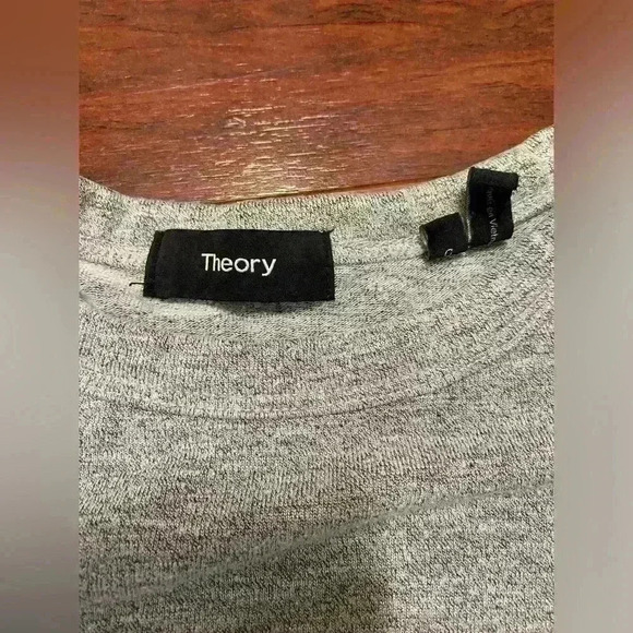 THEORY women’s top size Large - Picture 7 of 7